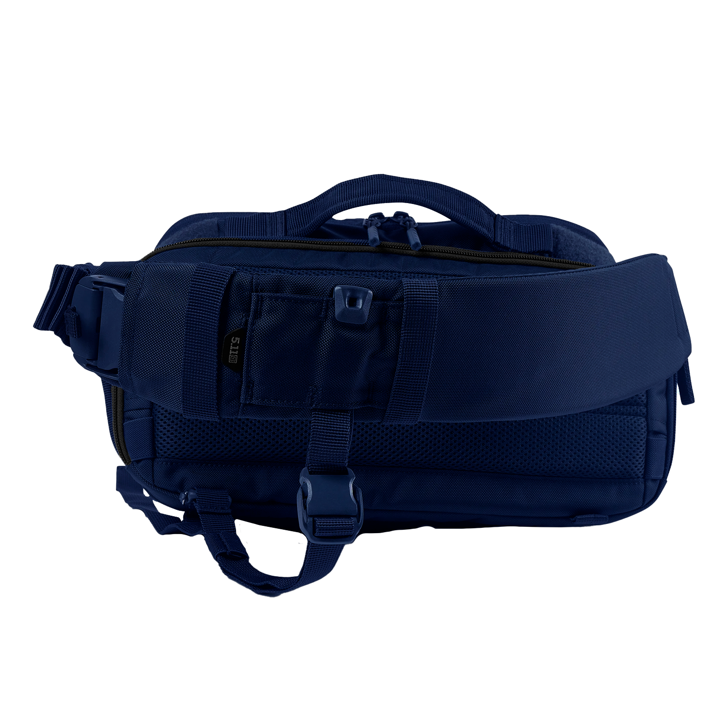 Vista trasera de la mochila táctica Lcv8 5.11 mostrando el acolchado y correa ajustable. Diseño funcional para transporte cómodo.
