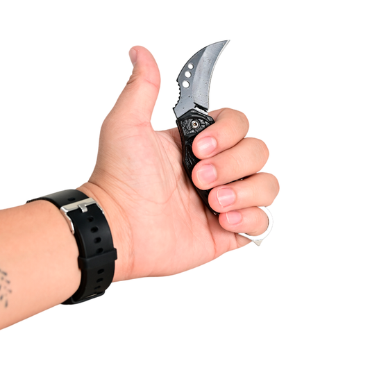Navaja Táctica Karambit Curvo Diseño Calavera