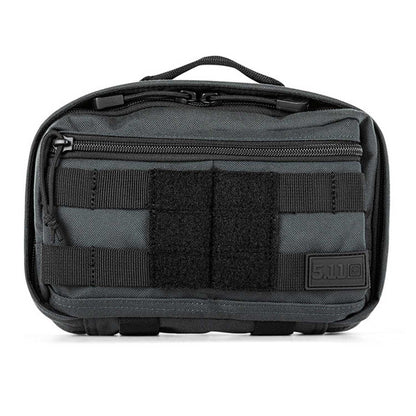 Vista frontal de la mochila táctica 5.11 MOAB 3 con panel MOLLE y logo 5.11. Perfecta para actividades al aire libre y uso urbano.
