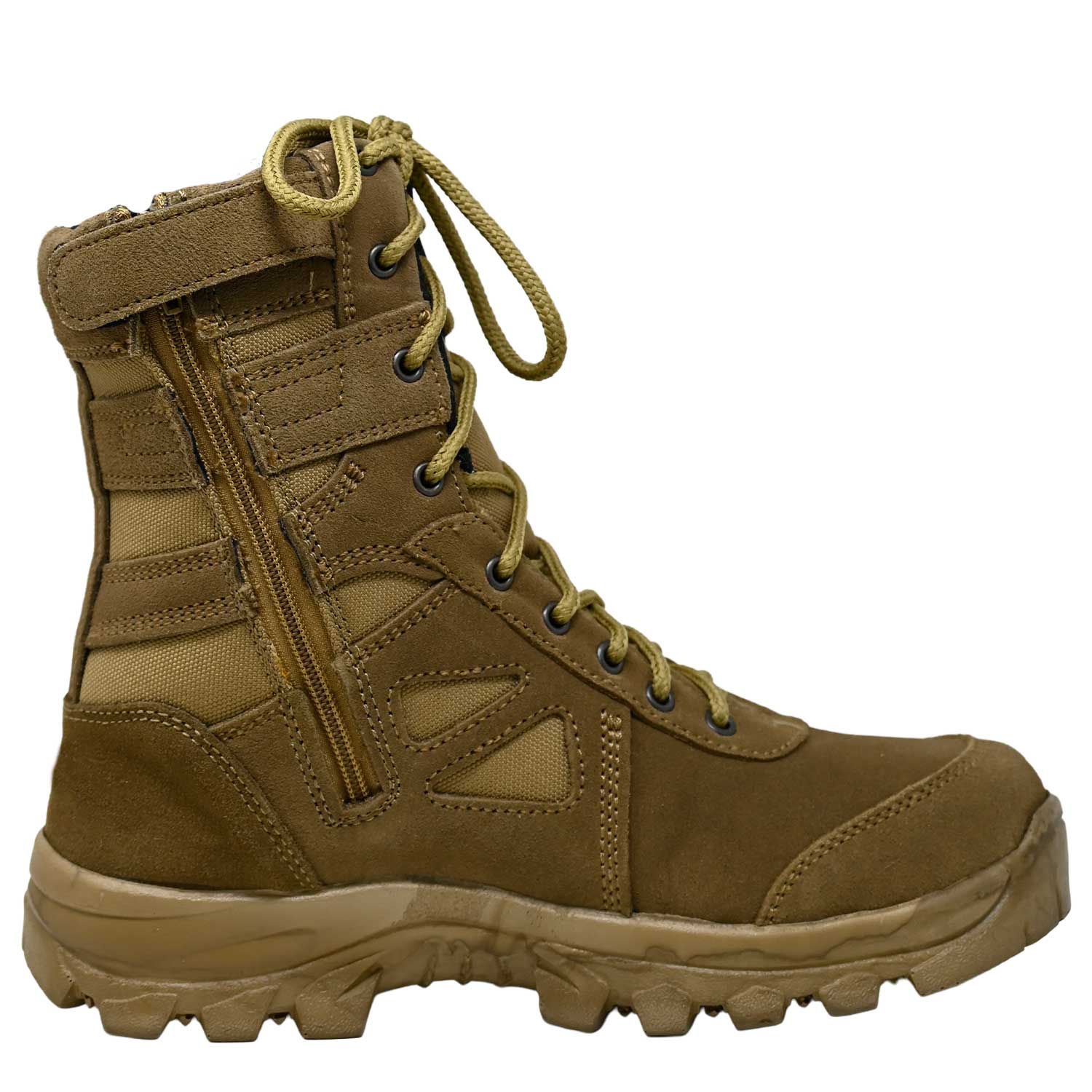 BOTAS TACTICAS RAM se muestra imagen de bota táctica en perfil lateral, donde se aprecia la suela antiderrapante, la forma ergonómica y el diseño innovador en los costados.