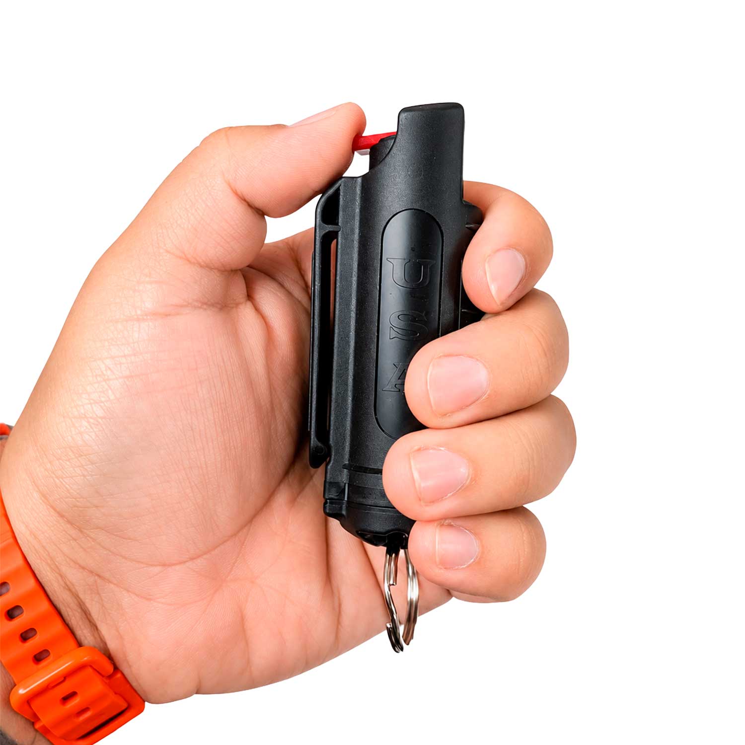 Spray Gas Pimienta Lacrimogeno Se muestra la mano del modelo sosteniendo el gas PSP Eliminator, permitiendo apreciar su tamaño real a escala, su diseño compacto,