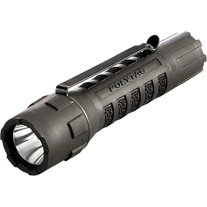 Linterna Streamlight PolyTac se aprecia desde un ángulo lateral donde destaca su tamaño compacto y facilidad de transporte diario.