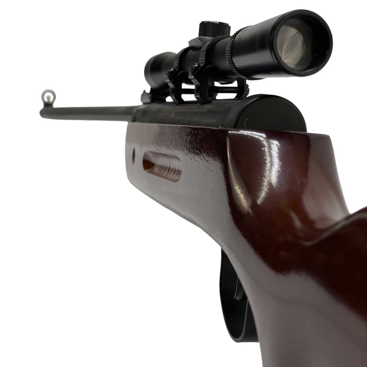 Mira telescópica 4x20 Nakashi se muestra en una foto lateral del producto, donde se aprecia su cuerpo de aluminio, acabado negro y tamaño compacto para rifles de aire.