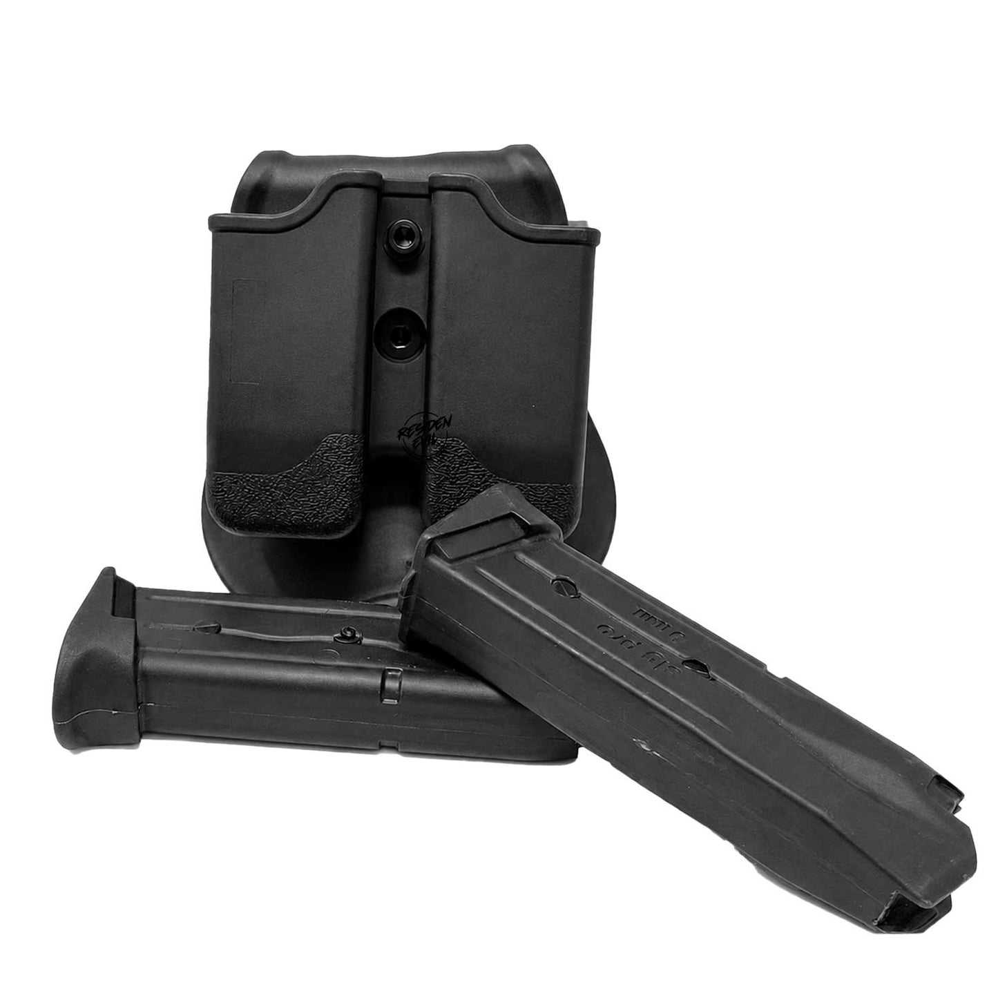 Se observa imagen con porta cargador  doble para pistolas 9mm y ambos cargadores al costado
