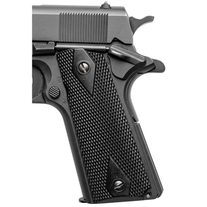 Se muestra pistola M45 ENFORCER en detalle, apreciando su empuñadura texturizada para un mejor agarre.