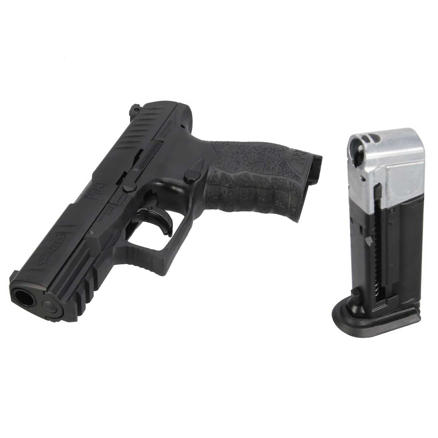 Pistola Walther PPQ T4E imagen del cargador y sistema de CO₂, mostrando el compartimento para cartucho de 12 gramos y su mecanismo interno.