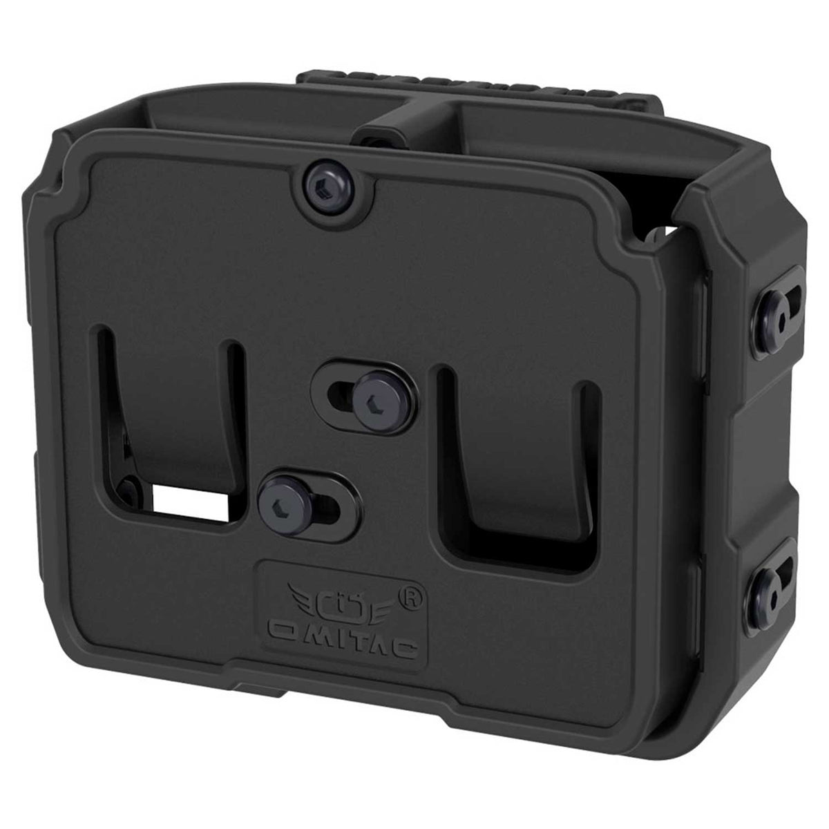Se muestra Porta Cargador Doble Omitac en diferentes posiciones para observar su diseño y sistema de sujeción.
