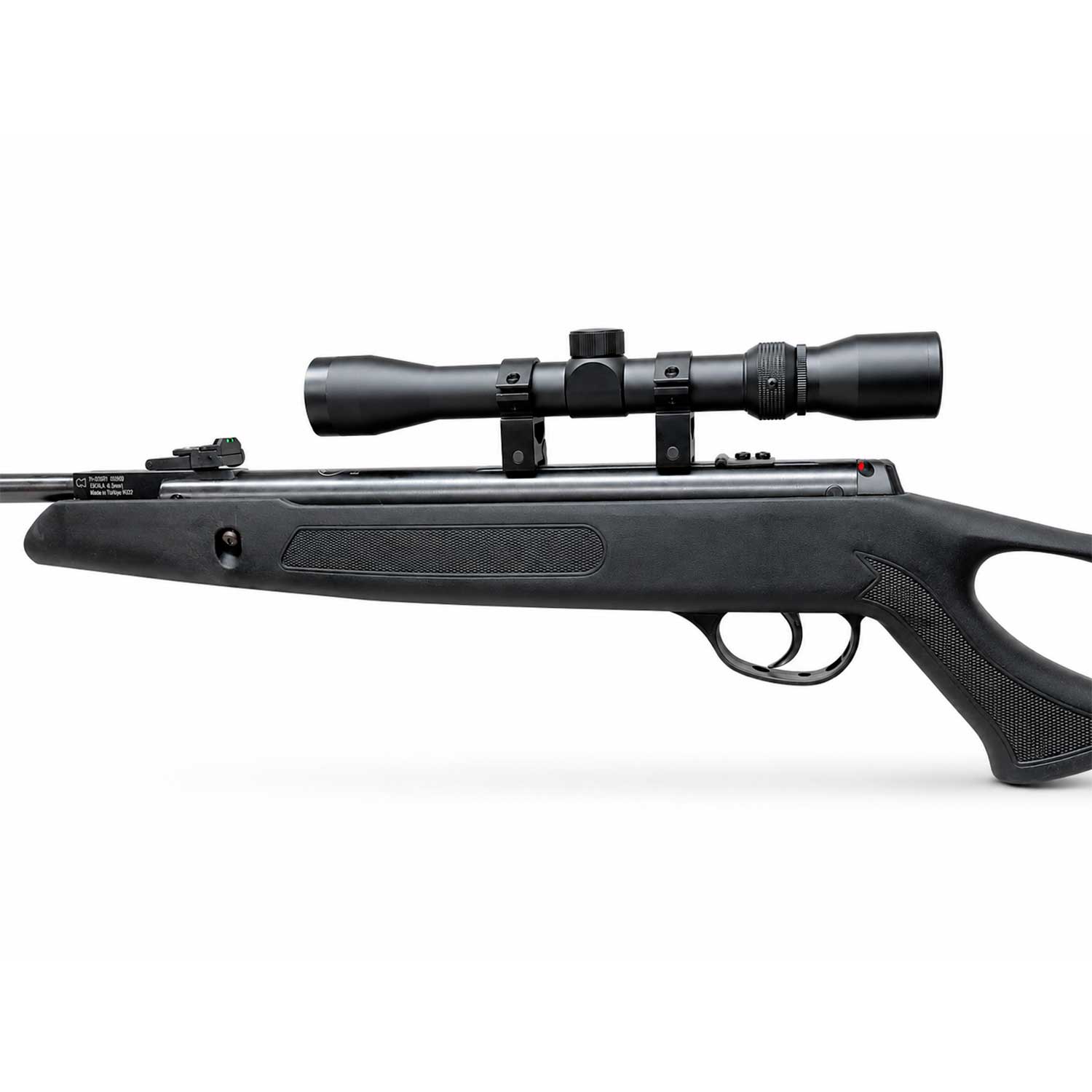 Se muestra el Rifle Hatsan Edge en una imagen tipo ficha técnica, destacando calibre .25 / 6 mm, velocidad de 650 FPS, peso, medidas, fibra óptica y mira 3-9x32.