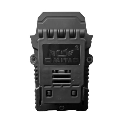 Vista trasera del porta cargador doble Omitac con clip de cinturón 360°, compatible con cargadores AR-15 M16 M4.