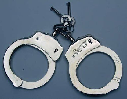 Esposas Policiales Marca Fury Nickeladas